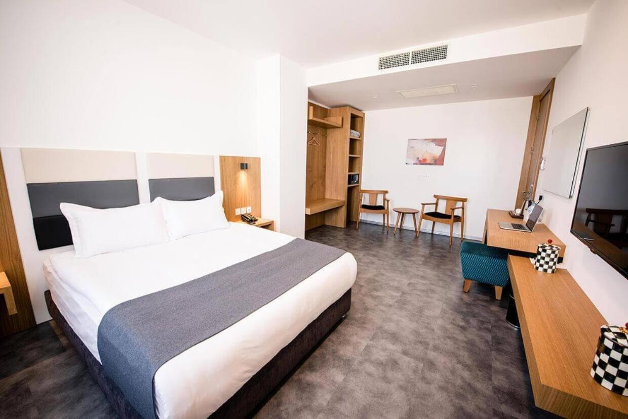 Ingate Hotel Famagusta  Ngoại thất bức ảnh